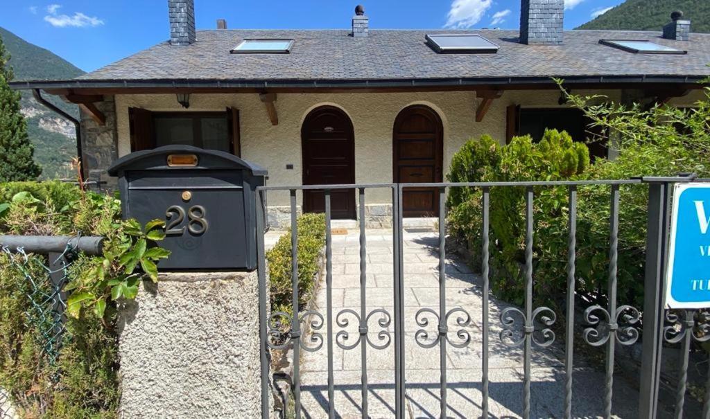 Casa Belius Villa Biescas  Eksteriør bilde